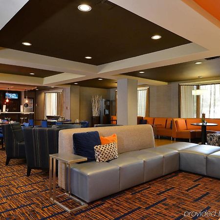 Courtyard By Marriott Бентонвилль Экстерьер фото