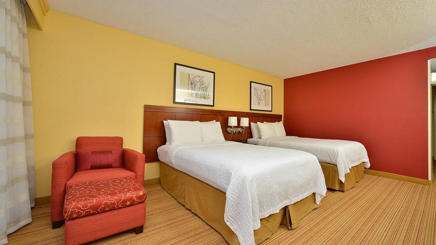 Courtyard By Marriott Бентонвилль Экстерьер фото